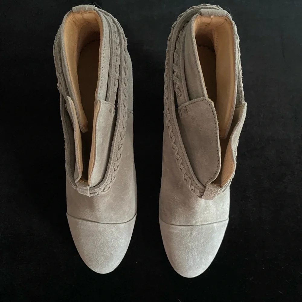 Rag & Bone Grey Suede Bootie‎